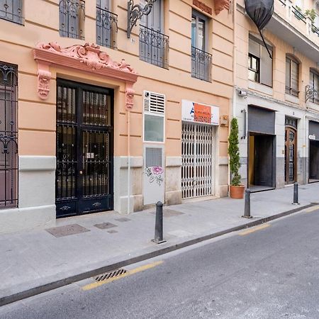 Oyo Guest House Ruzafa Valencia Bagian luar foto