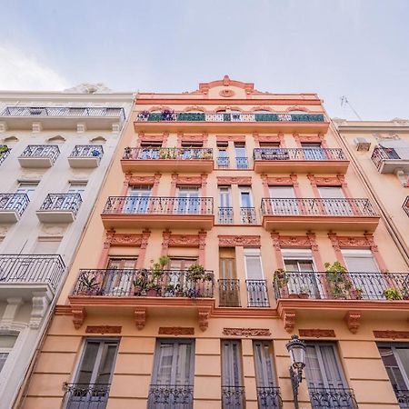 Oyo Guest House Ruzafa Valencia Bagian luar foto
