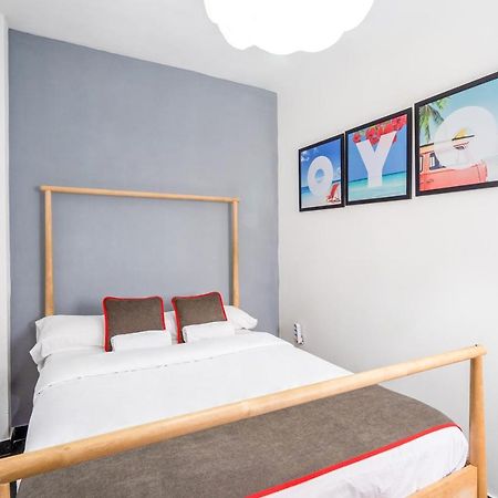 Oyo Guest House Ruzafa Valencia Bagian luar foto
