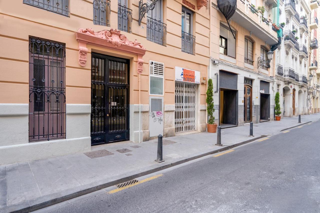 Oyo Guest House Ruzafa Valencia Bagian luar foto