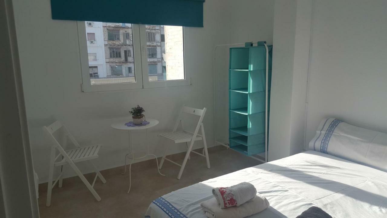 Oyo Guest House Ruzafa Valencia Bagian luar foto