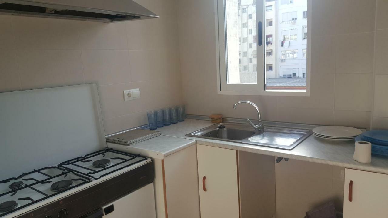 Oyo Guest House Ruzafa Valencia Bagian luar foto